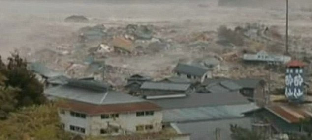 Kare kare tsunami anı!