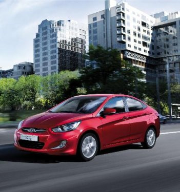 Yeni Hyundai Accent Blue