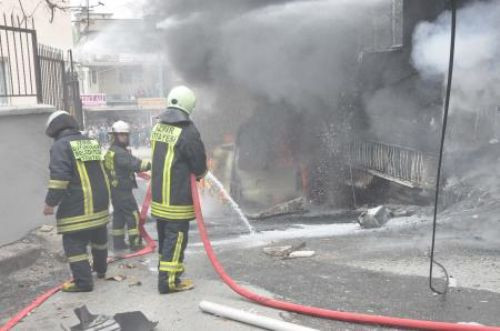 İzmirde korkutan patlama