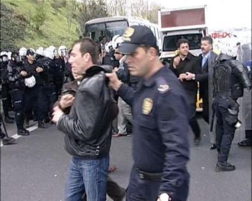 Köprü girişinde BDP eylemi!