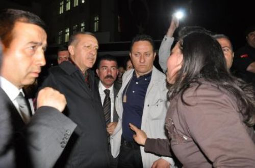 Erdoğanı durdurup iş istedi