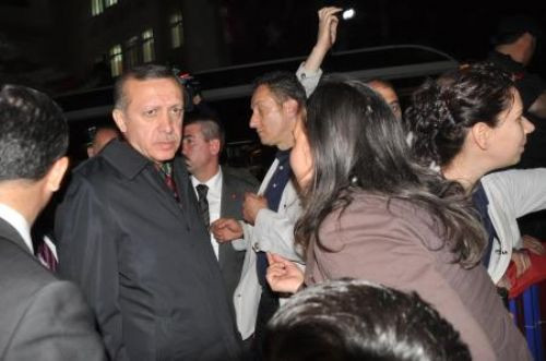 Erdoğanı durdurup iş istedi