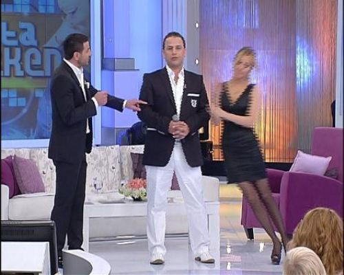 Ece Erken canlı yayında bayıldı!