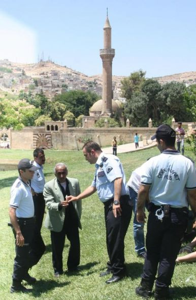 Jiletçi kızlar dehşet saçtı !