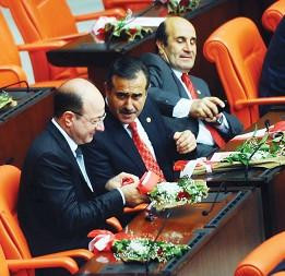 İLK GÜN MECLİSİ / FOTOANALİZ