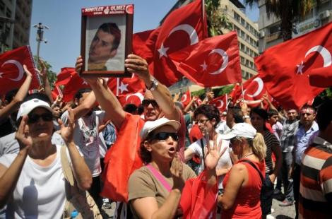Hain saldırıya tepki yağıyor