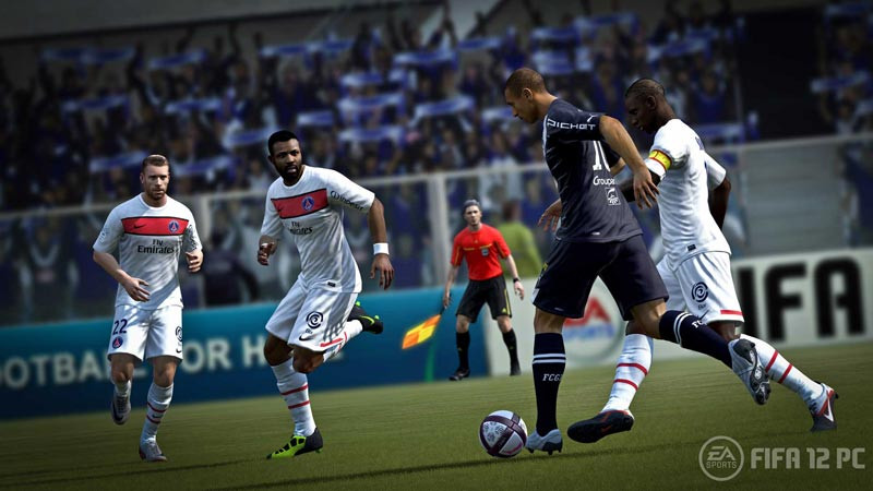 Fifa mı Pes mi?