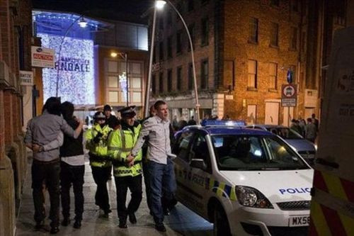 Polis bile isyan etti!