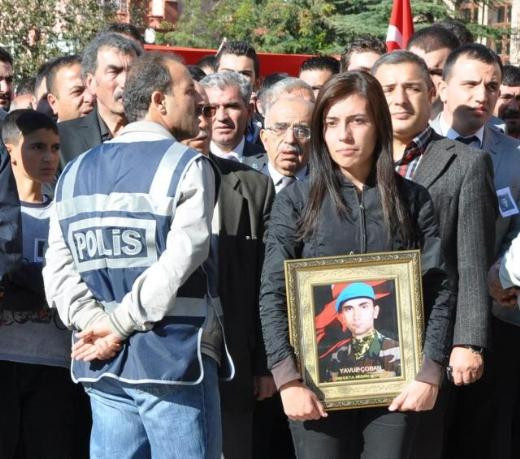 Şehit Onbaşı Yavuz Çobanın cenazesi