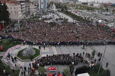 Şehit onbaşı Fikret Özerin cenazesi