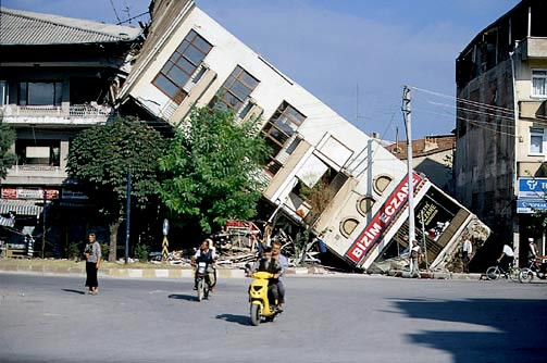 İstanbulda bugün deprem olursa ne olur?