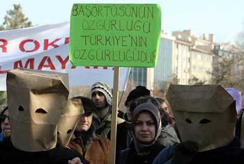 Bunlar da türban paketini yeterli bulmayanlar