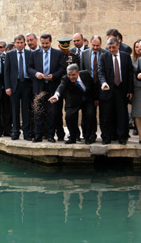 Cumhurbaşkanı Gül, Balıklıgölü ziyaret etti