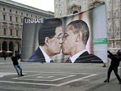 Benetton o reklam için özür diledi