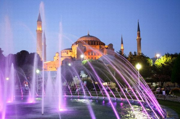 Ayasofya kime satıldı?