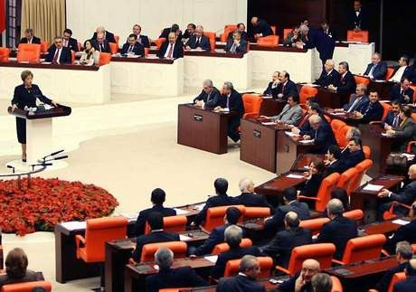 Mecliste türban oylaması