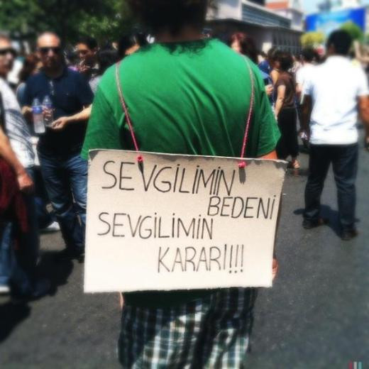 Kadınlar meydana çıktı: Kürtaj haktır