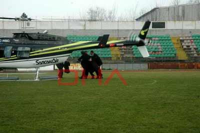 Bakan Günay helikopter pervanesinden zor kurtuldu