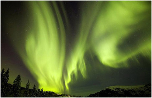 Atmosferde eşsiz güzellikte auroralar görüldü