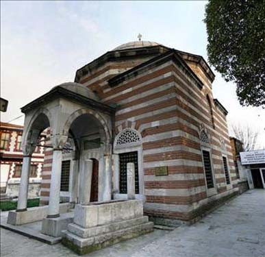 Türkiyede en çok ziyaret edilen türbe