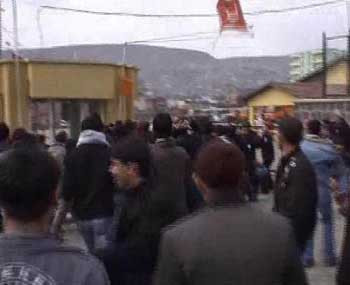 Hainlerin elleri Türk Bayrağına uzandı