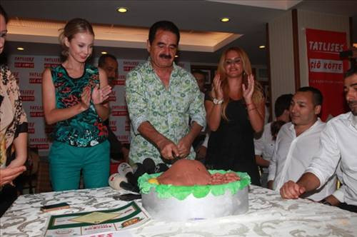 İbrahim Tatlısesten ağlatan hareket
