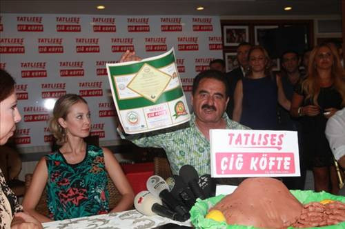 İbrahim Tatlısesten ağlatan hareket