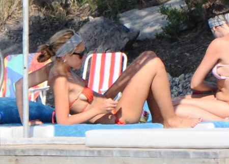 Hadise plajda sereserpe