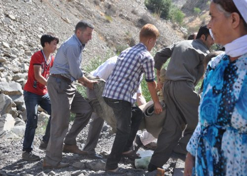Şırnakta halk askerleri hastaneye yetiştirdi