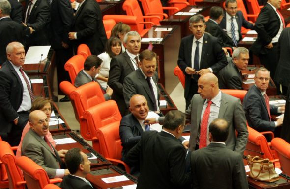 Suriye tezkeresi Mecliste