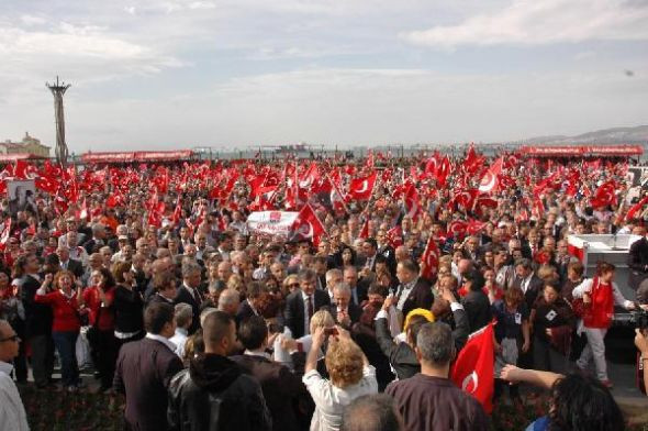 Cumhuriyet yürüyüşüne rekor katılım