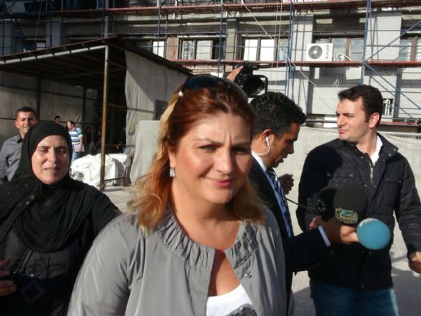 Ünlü şarkıcı emniyette!
