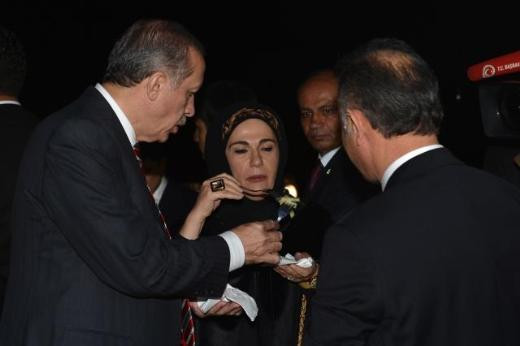 Başbakandan Kızılcahamama giderken kavun molası