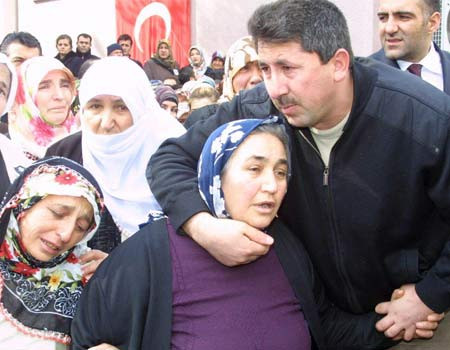 Güneşin şehitleri gözyaşlarıyla uğurlandı...