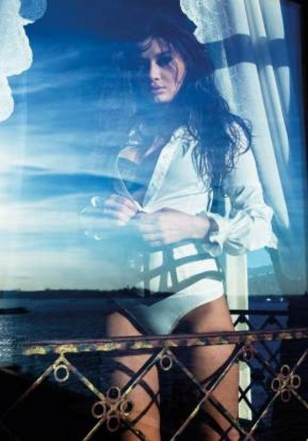 Nurgül Yeşilçay GQ için poz verdi