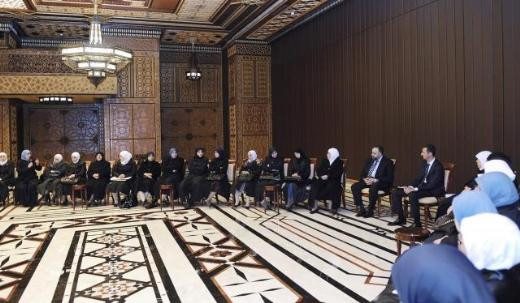 Esaddan kadın vaizlere vaaz