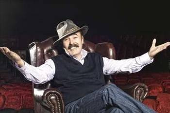 Tek kadınla yetinmediler