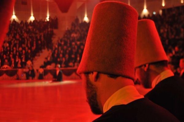 Hoşgörü gecesinde tokalaşmadılar