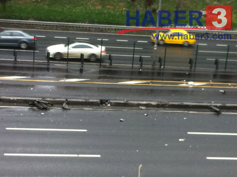 İSTANBULDA METROBÜS DEHŞETİ !
