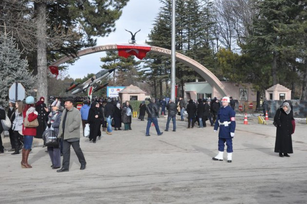 Büyük şok! Tugay karantinaya alındı!