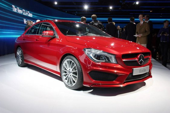 Coupe görünümlü 4 kapılı Mercedes CLA tanıtıldı