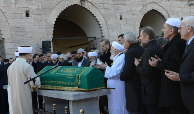 Başbakan Erdoğan gözyaşlarını tutamadı