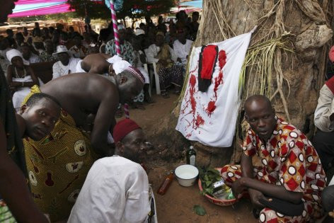 Afrika’nın Voodoo büyücüleri ve korkunç yöntemleri!