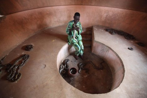 Afrika’nın Voodoo büyücüleri ve korkunç yöntemleri!