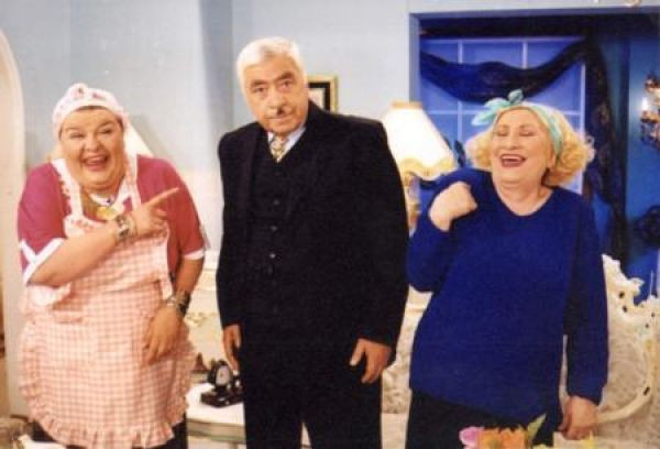 Usta tiyatrocu hayatını kaybetti!