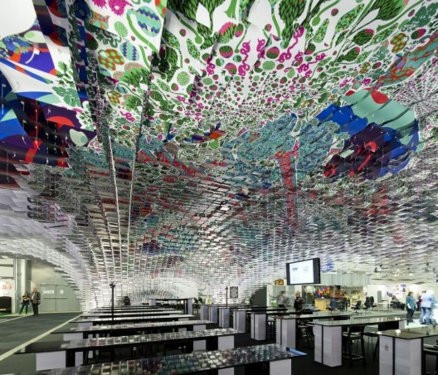 700 bin A3 kağıdıyla sanat eseri