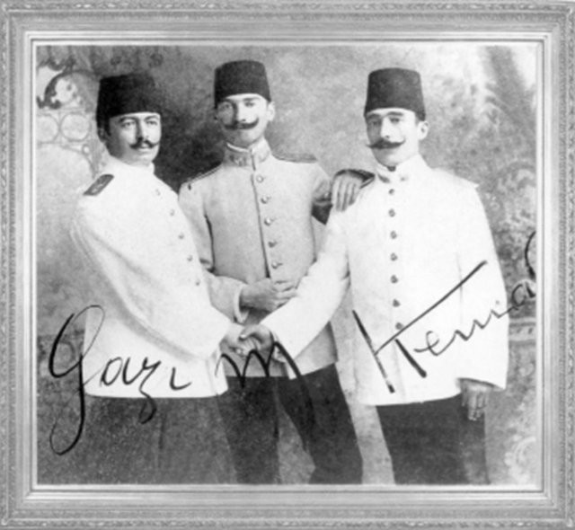 Genelkurmay Atatürkün fotoğraflarını yayınladı