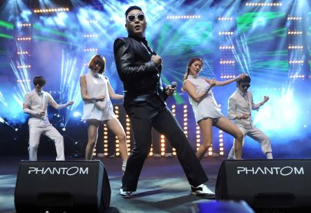 PSY hayranlarıyla buluştu
