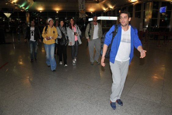 Survivor ünlüleri yola çıktı