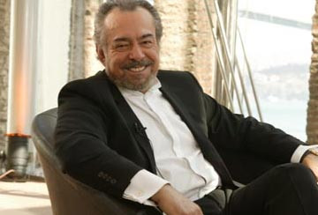 Hapis yattım